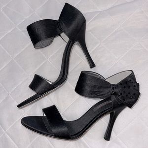 Nina New York Clova Black Luster Size 10